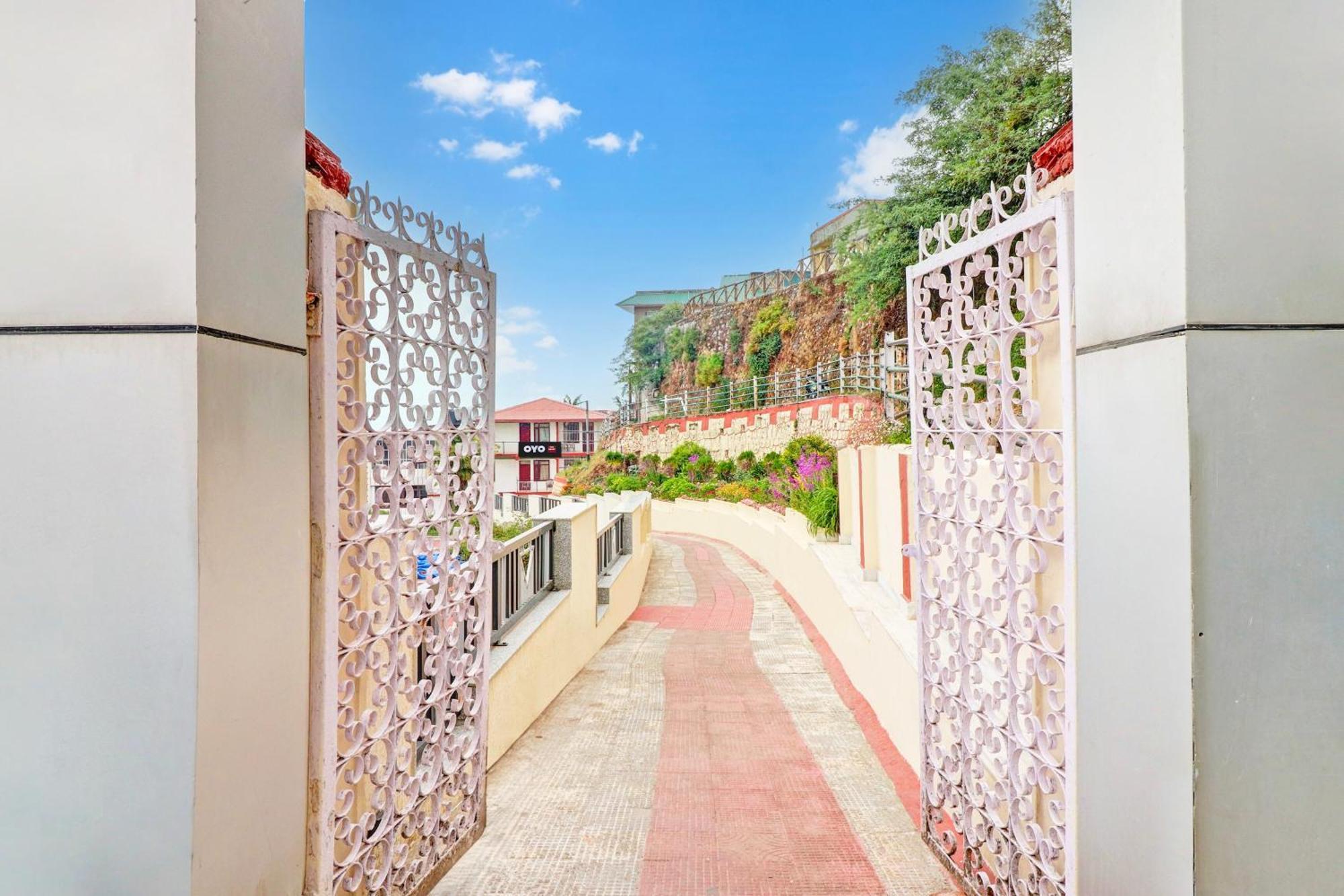 Capital O 3639 Hotel Pioneer Mussoorie Esterno foto